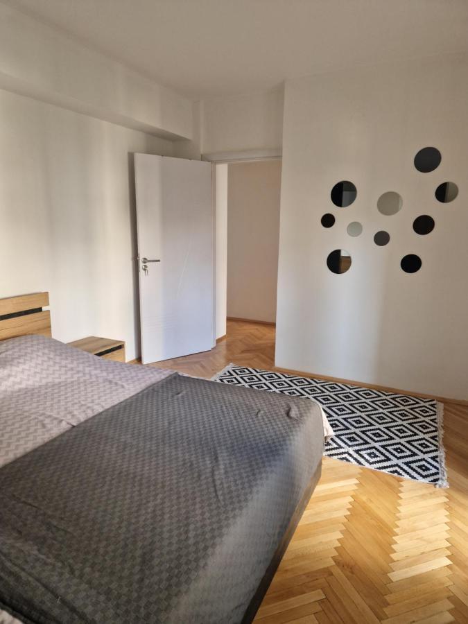 Comfy Center Apartment Скопье Экстерьер фото