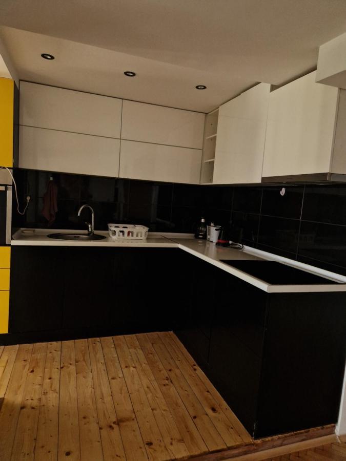 Comfy Center Apartment Скопье Экстерьер фото